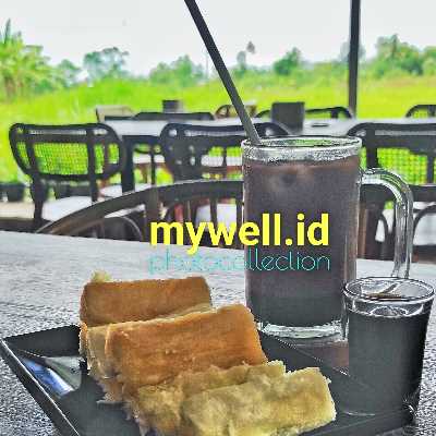 terbiasa tambahkan susu, krim, atau gula ke dalam secangkir kopi, akibatnya berat badan bertambah. Kenapa bisa begitu?☕☕☕ https://www.mywell.id/Efek-Samping-Banyak-Minum-Kopi