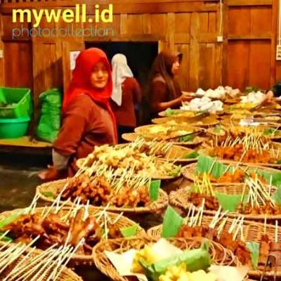 Makanya jahe sering digunakan untuk mengatasi masalah perut seperti kehilangan nafsu makan, radang, mual dan muntah, diare dan juga iritasi usus besa