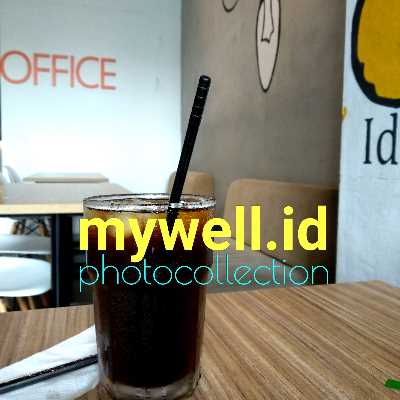 terbiasa tambahkan susu, krim, atau gula ke dalam secangkir kopi, akibatnya berat badan bertambah. Kenapa bisa begitu?☕☕☕ https://www.mywell.id/Efek-Samping-Banyak-Minum-Kopi